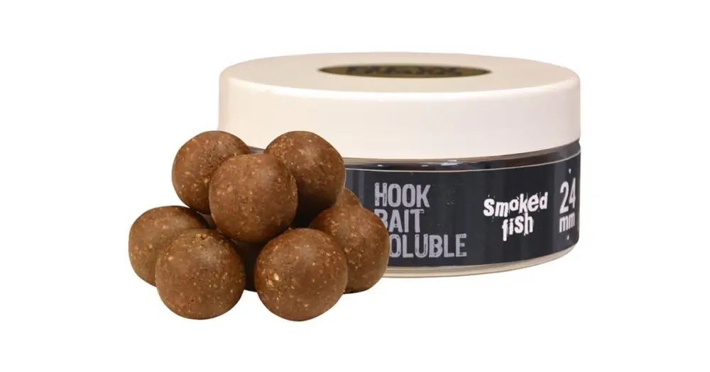 The One Rozpustné Boilies Hook Bait Soluble Black Smoked Fish 150 g - 24 mm Must-Have