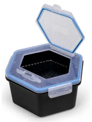 Zebco Krabička Na Živé Nástrahy Se Sítem Secure-Lock Bait Box And Sieve 2 l Vysoce Kvalitní