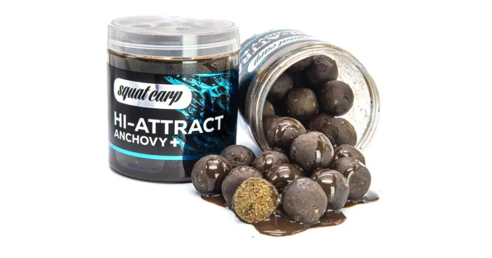 Cenová Bomba Squat Carp Boilies v Dipu Hi-Attract Anchovy+ 220 g - 24 mm